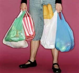 Reducirán uso de bolsas plásticas en los mercados saludables