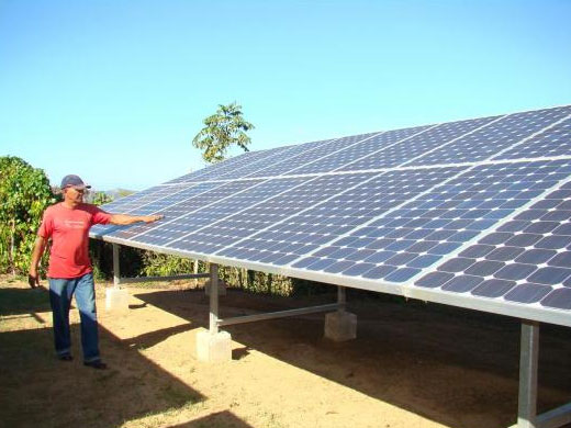 Isolux Corsán dona paneles solares para abastecer de electricidad a familias campesinas en Nicaragua