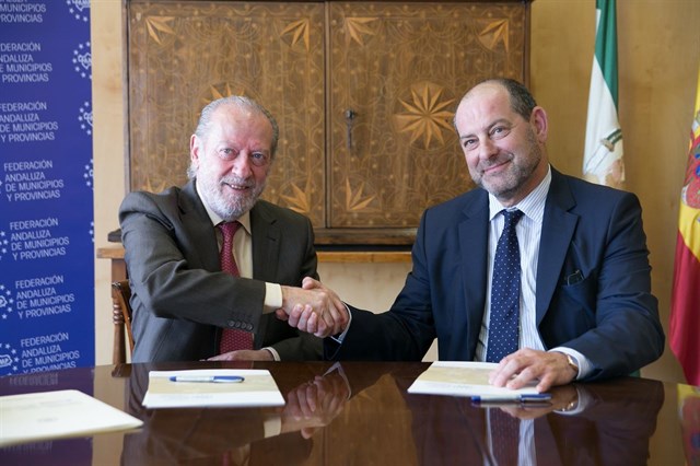 La FAMP y Claner fomentarán las energías limpias y la eficiencia energética en los municipios andaluces