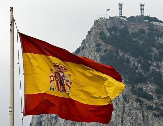 Gibraltar alega que los bloques arrojados al mar son ‘arrecifes’