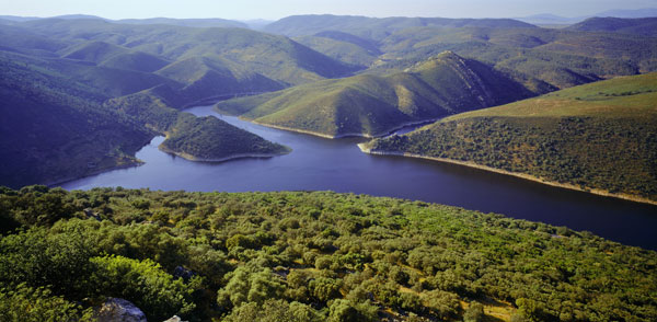 NO a la navegación dentro del Parque Nacional de Monfragüe