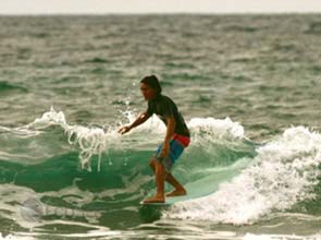 Waves of change – eco-friendly surfboards and surfers ride challenging currents