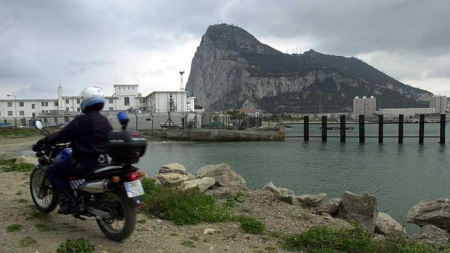 El escándalo del traslado de tierra contaminada del Peñón de Gibraltar a España