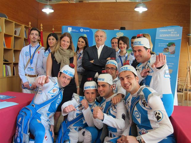 La Ecopatrulla recorre las calles de Murcia para fomentar el reciclaje