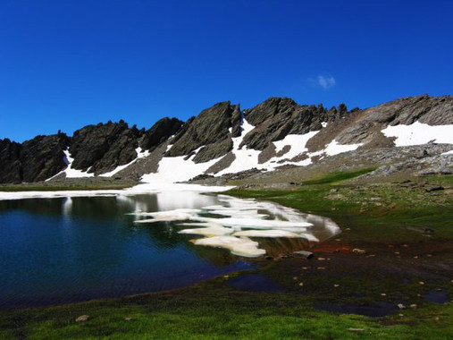 Cambio climático y polvo del Sáhara afectan a las lagunas de Sierra Nevada