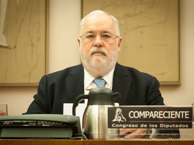 Cañete considera que EEUU seguirá apostando por la eficiencia energética pese a las políticas de Trump