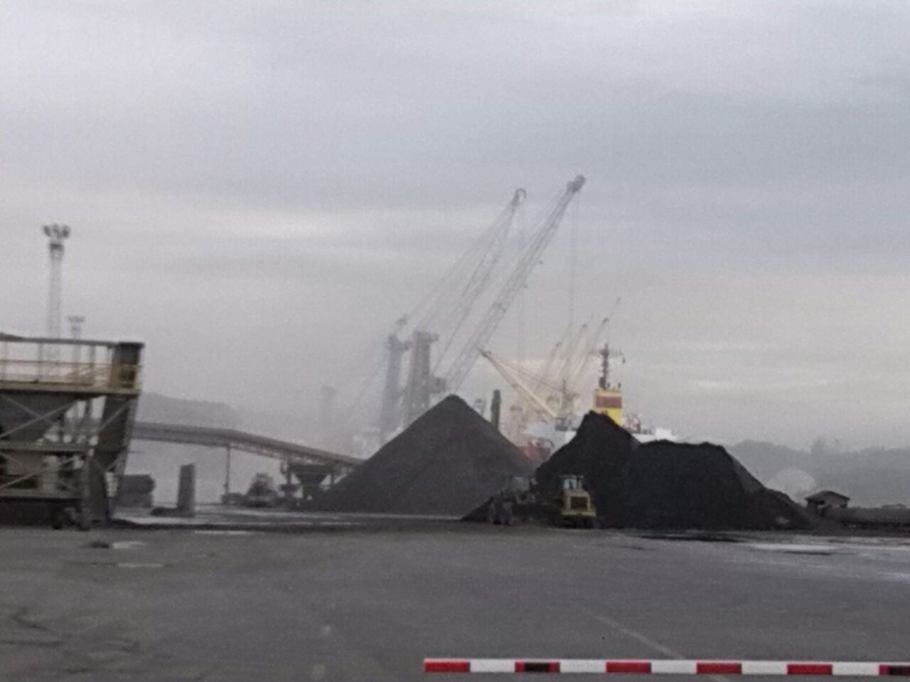 Asturias. Mas contaminación para el puerto de Avilés