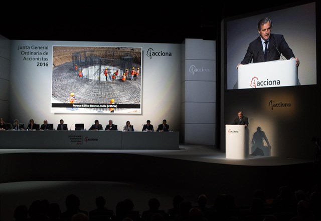 Acciona no acudirá a subastas de renovables en España hasta que no cambie la regulación