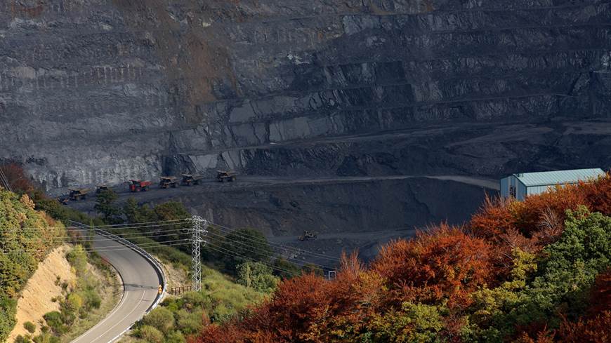 NO a la explotación de carbón a cielo abierto Corta Pastora de la Hullera