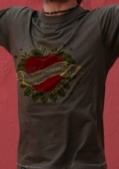 Camiseta Prohibido Prohibir Chico color chocolate de Play Attitude