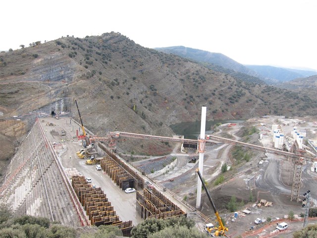 El PSOE exige la reanudación de las obras de las presas de Soto-Terroba y Enciso