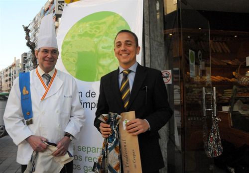 La Comunidad Autónoma de Murcia repartirá gratis 5.000 bolsas de algodón para el pan y reducir así las de un sólo uso