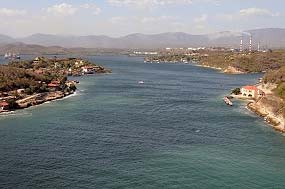 Impulsan educación ambiental en bahía de Santiago de Cuba