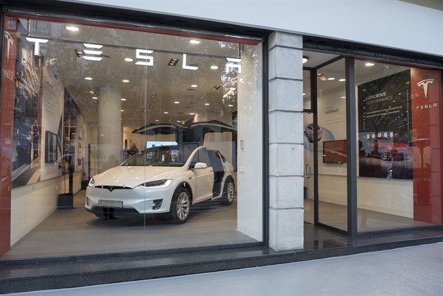 Tesla abre su primera tienda en Madrid