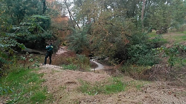 El grupo ecologista Adenco denuncia un "importante vertido" al río Tea desde la depuradora de Ponteareas