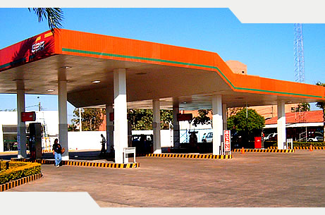 CECU llama a reducir el consumo de carburantes