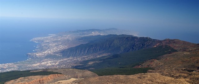 El volcán Dorsal Noreste de Tenerife emite 1.300 toneladas de CO2 al día
