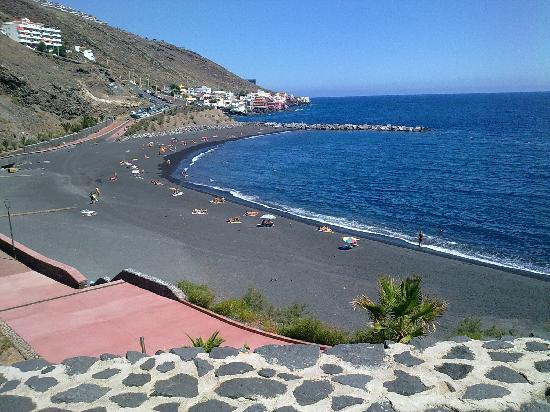 Vertido de aguas negras en la playa de Las Caletillas (Tenerife)