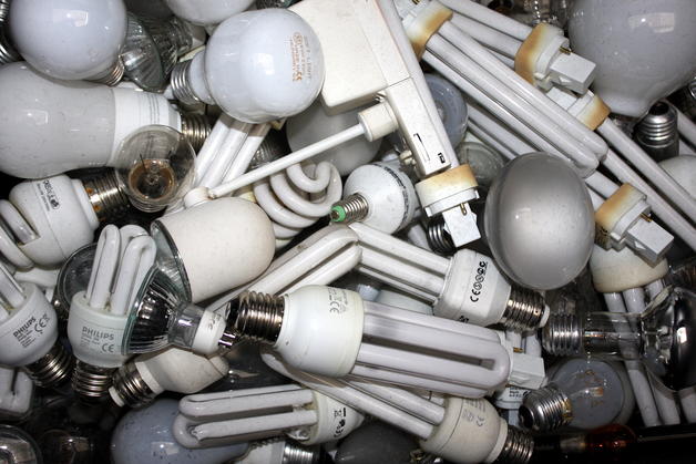 Huelva recicla 10.000 lámparas y fluorescentes al año
