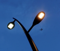 La luz de calles peatonales se encenderá tan sólo cuando pase alguien