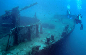 Los arrecifes artificiales ayudan a conservar los naturales