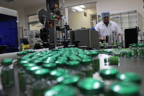 Casta Rica. Un suero antiofídico neutraliza el veneno de las tres especies de serpientes más venenosas en Sri Lanka