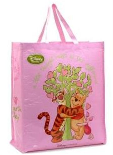 Disney Store donará un euro a Acciónnatura por la venta de cada bolsa reutilizable inspirada en Winnie the Pooh