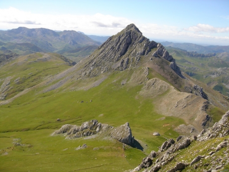 Asturias. Obras ilegales del Principado en las Reserva de la Biosfera de las Ubiñas.
