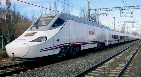 Los trenes de Renfe ahorraron a la sociedad de Castilla y León 180 millones