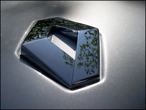 Renault pide ayuda para el desarrollo del coche eléctrico