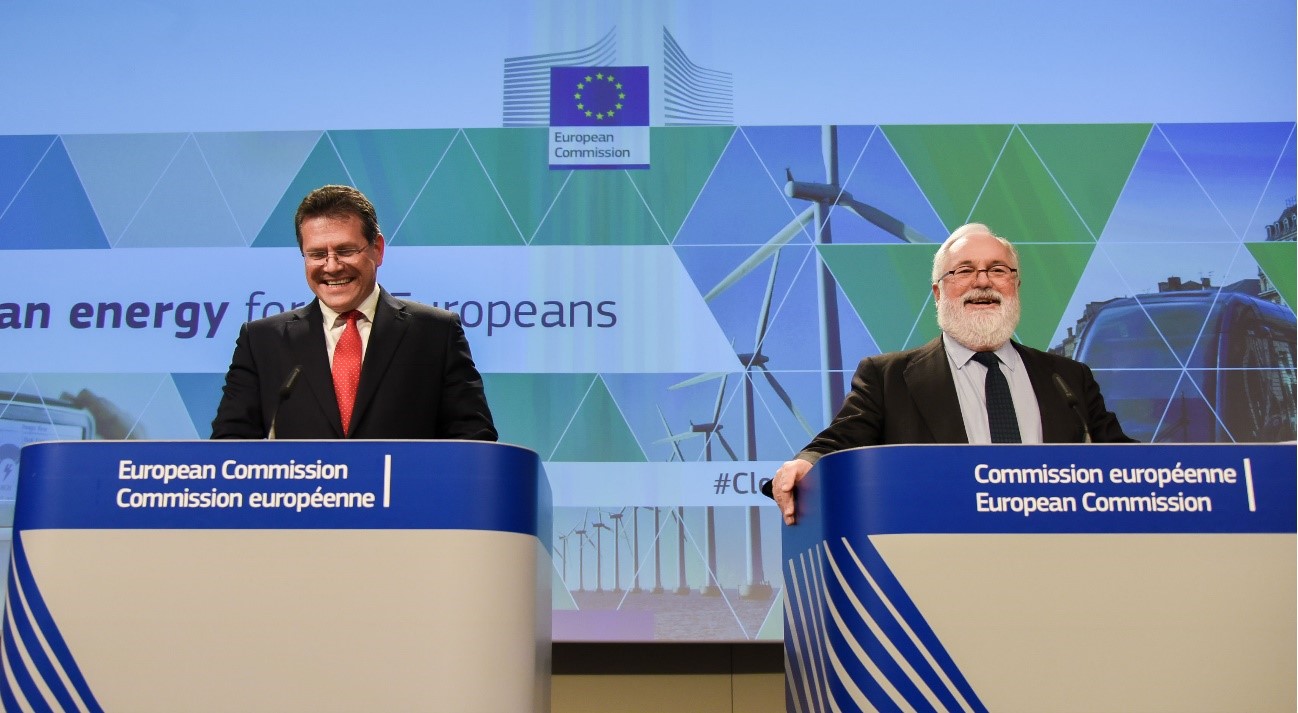 La UE apuesta por los combustibles fósiles sintéticos que no son Energías Renovables