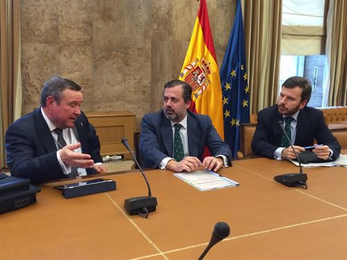 Medio Ambiente protegerá el Puntal (Cantabria)