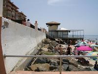 Los vertidos y el urbanismo descontrolados amenazan las costas españolas