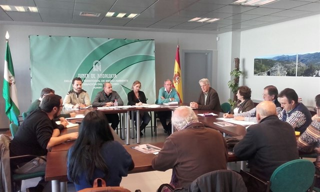 Andalucía. Medio Ambiente y la plataforma del río Aguas evalúan la gestión de los Molinos