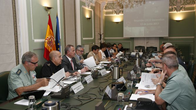 El Gobierno pide mantener la "máxima alerta" en verano en prevención de incendios por el calor y la falta de lluvias