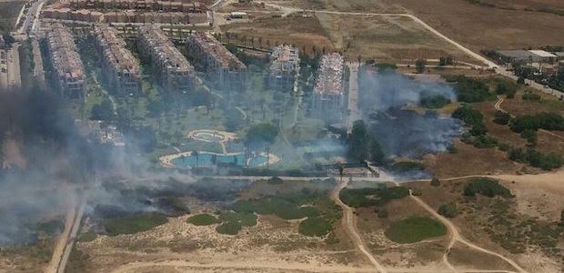 Controlado el incendio en el paraje Cortijo de la Plata en Tarifa