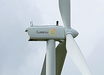 Asociación Eólica y Cámara de Comercio consideran la energía eólica una "gran oportunidad" para las empresas cántabras