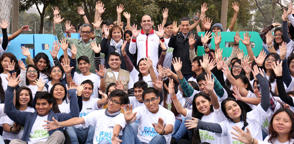 Perú Limpio y Perú Natural promueven el compromiso de todos los peruanos por un país moderno al Bicentenario