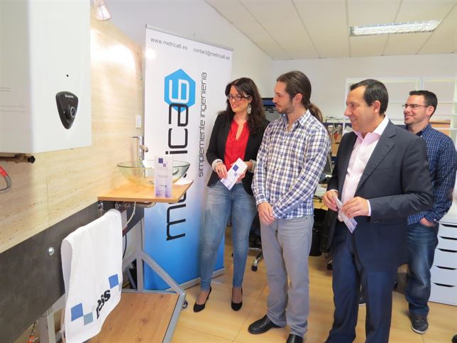 Dispositivo de ahorro gracias a un sistema de recirculación