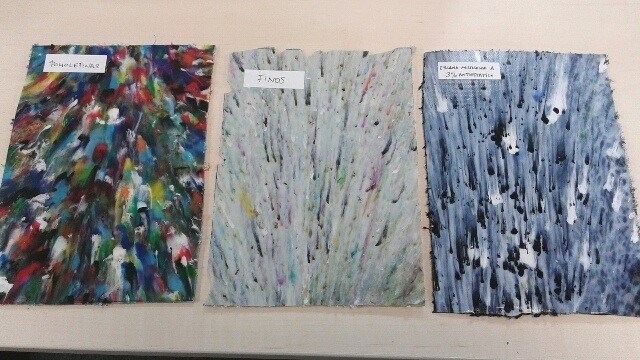 Presentan la primera baldosa de material 100% reciclado