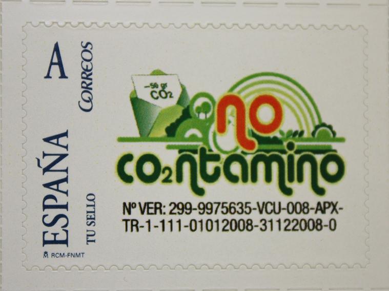 Un sello de correos compensará las emisiones de CO2 que generan los envíos postales