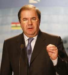 Herrera promete un sistema de indemnización rápida por los daños por lobos