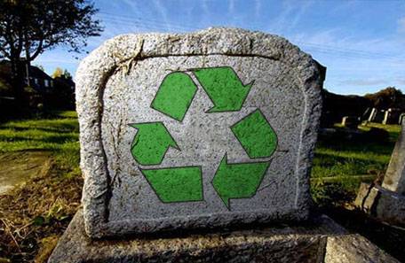 Ya se puede contratar un funeral ecológico en Barcelona