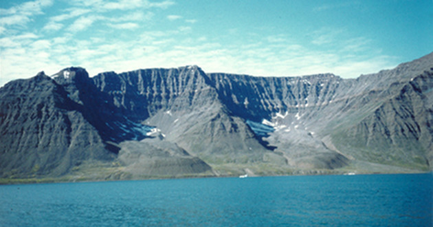 Descubren el cráter más antiguo de la Tierra de 100 kms de diámetro por el impacto de un asteroide