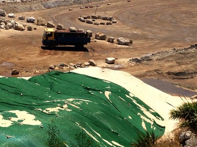 La Fiscalía investiga la venta de arena a Gribaltar procedente de Tarifa