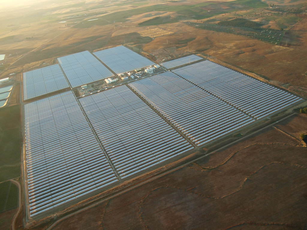 España supera a EEUU y se convierte ya en el  mayor productor mundial de energía solar termoeléctrica