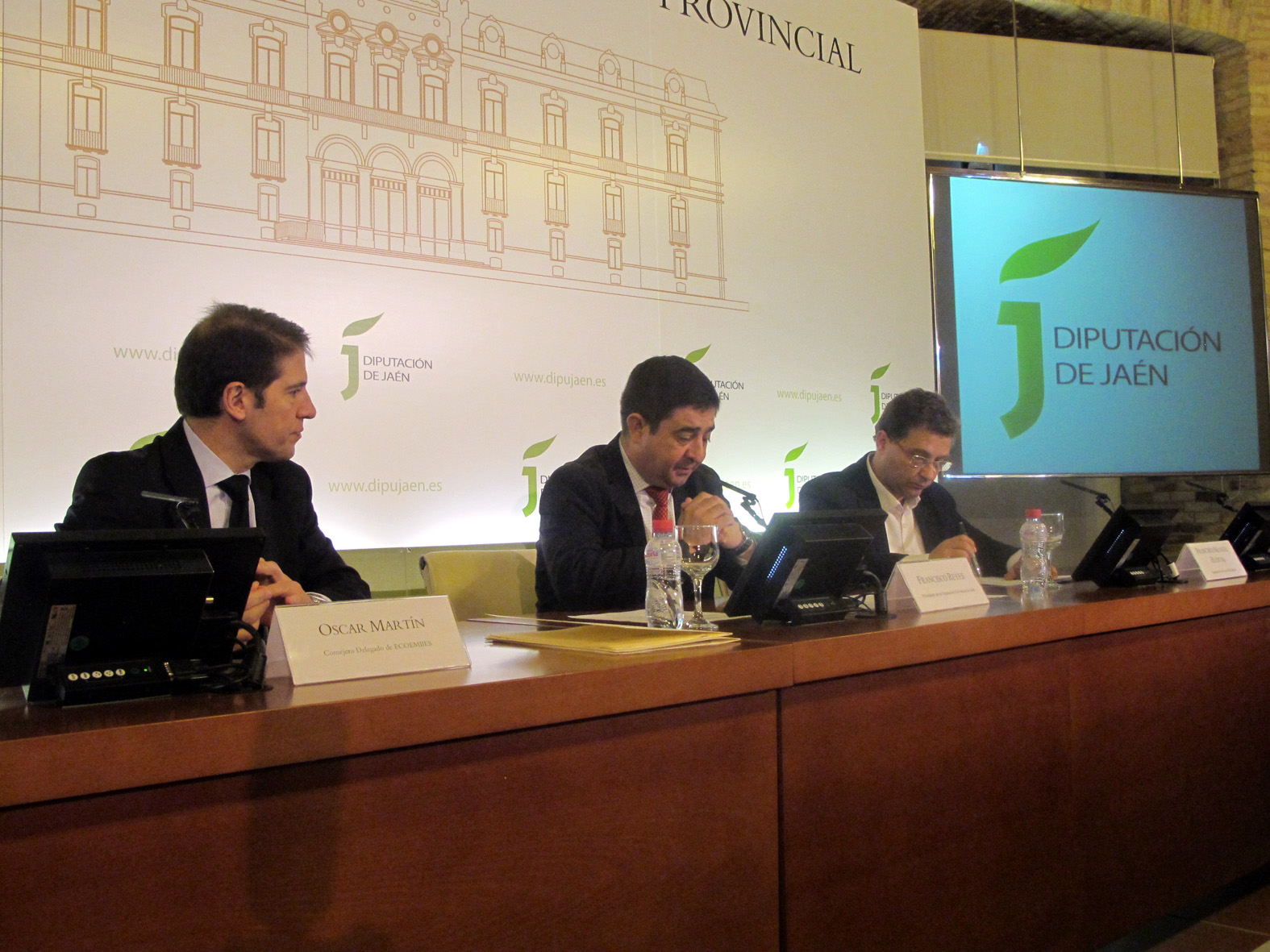 La Diputación de Jaén y Ecoembes renuevan la colaboración para continuar impulsando el reciclaje de los envases