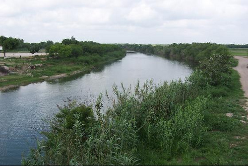 Exaltan importancia de ríos en congreso