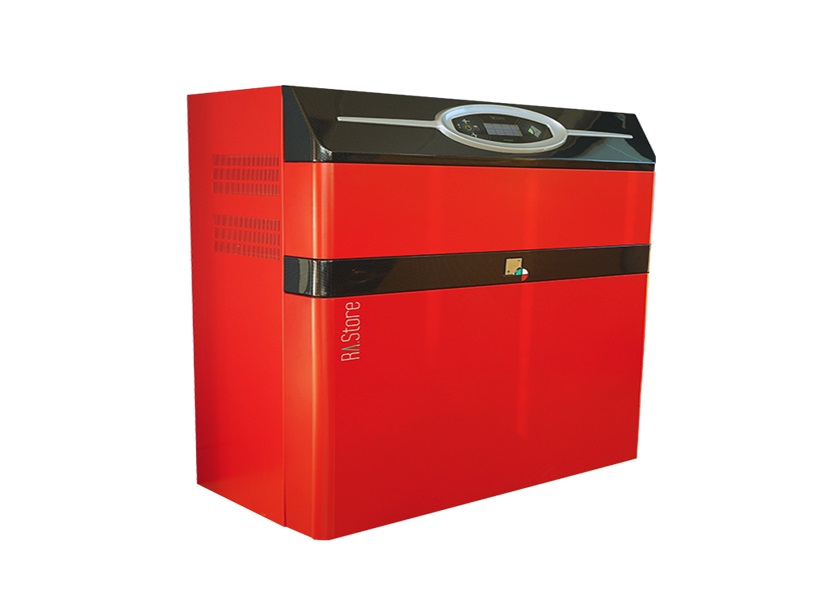 Instalaciones fotovoltaicas completas con el sistema híbrido integrado Ra.Store