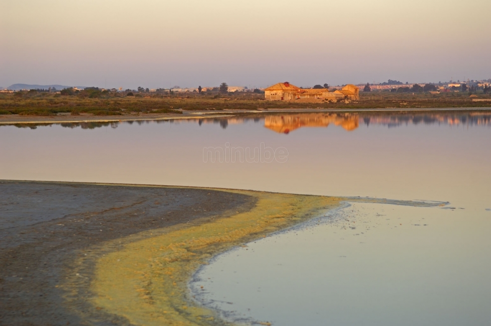 La Guardia Civil busca al presunto autor del incendio en el parque natural de La Mata